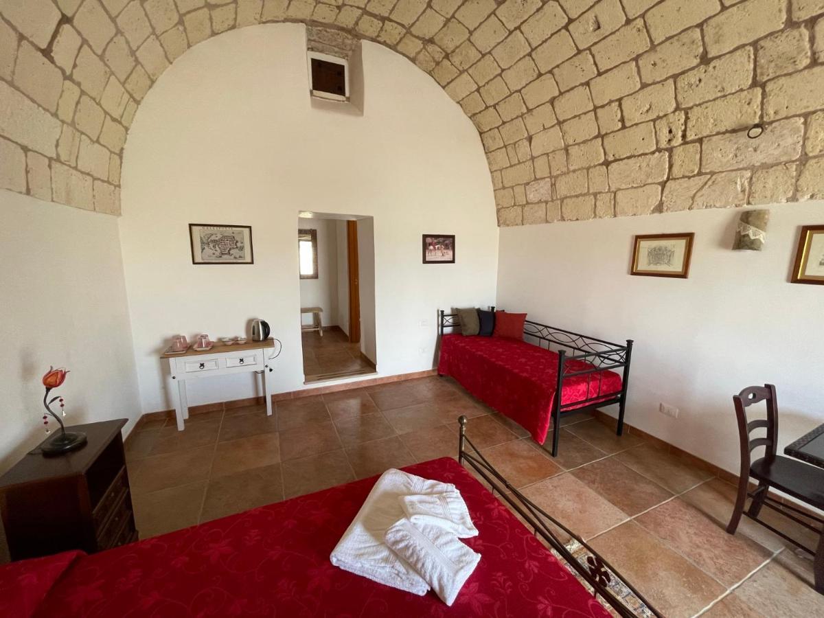 Agriturismo Masseria Saittole Карпиньяно-Салентино Экстерьер фото